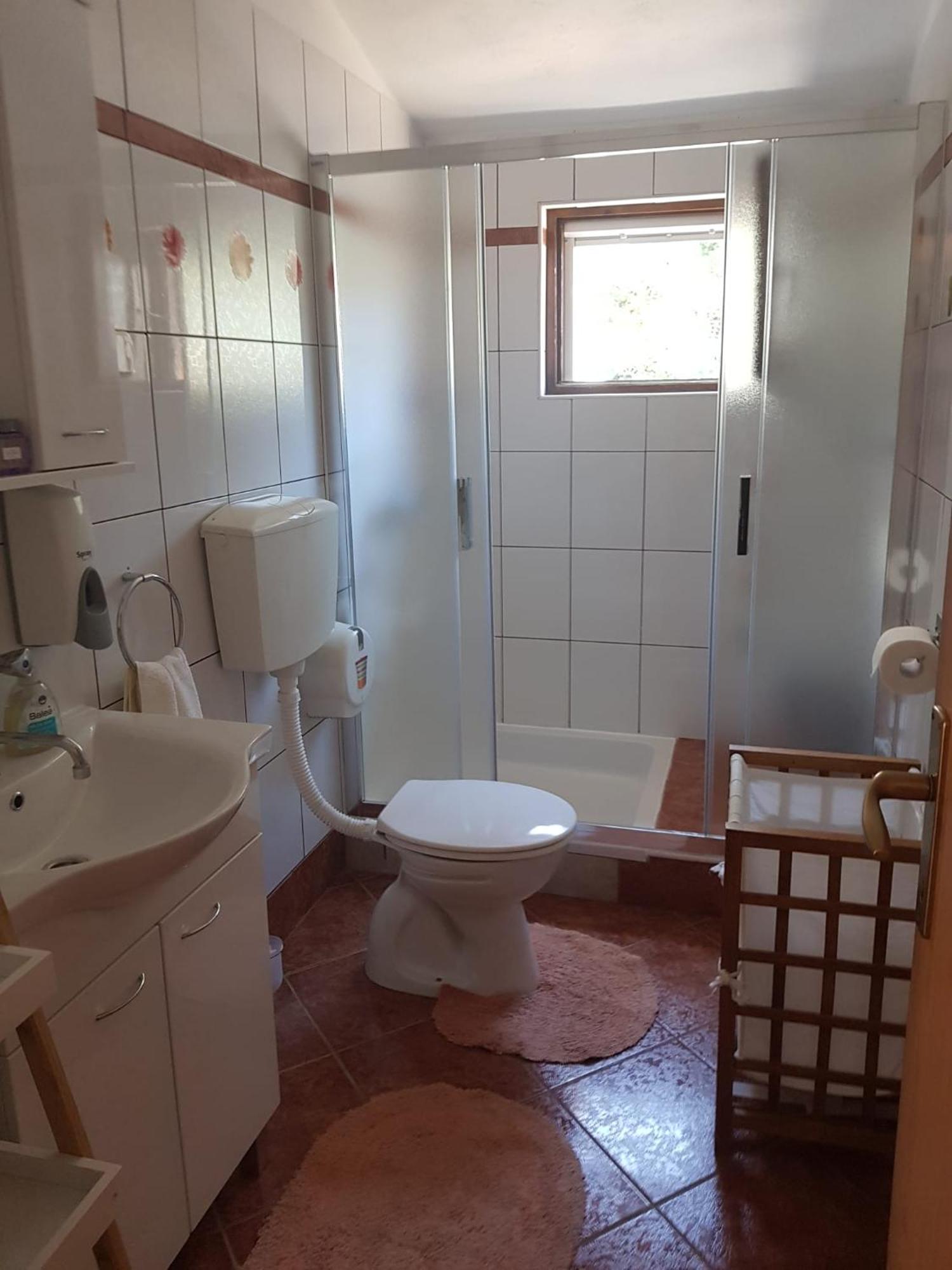 Holiday Home Nada サリ エクステリア 写真